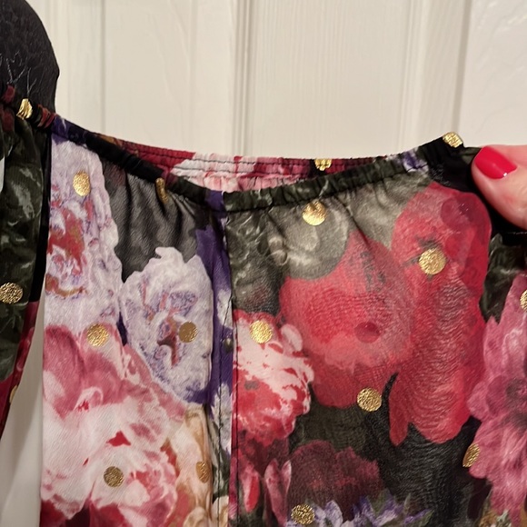 EXPRESS Off-the-Shoulder Floral Top with Gold Metallic Polka Dots-SZ Lg - Picture 3 of 16
